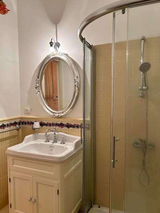 Vacanze Romane Apartment 안치오 외부 사진